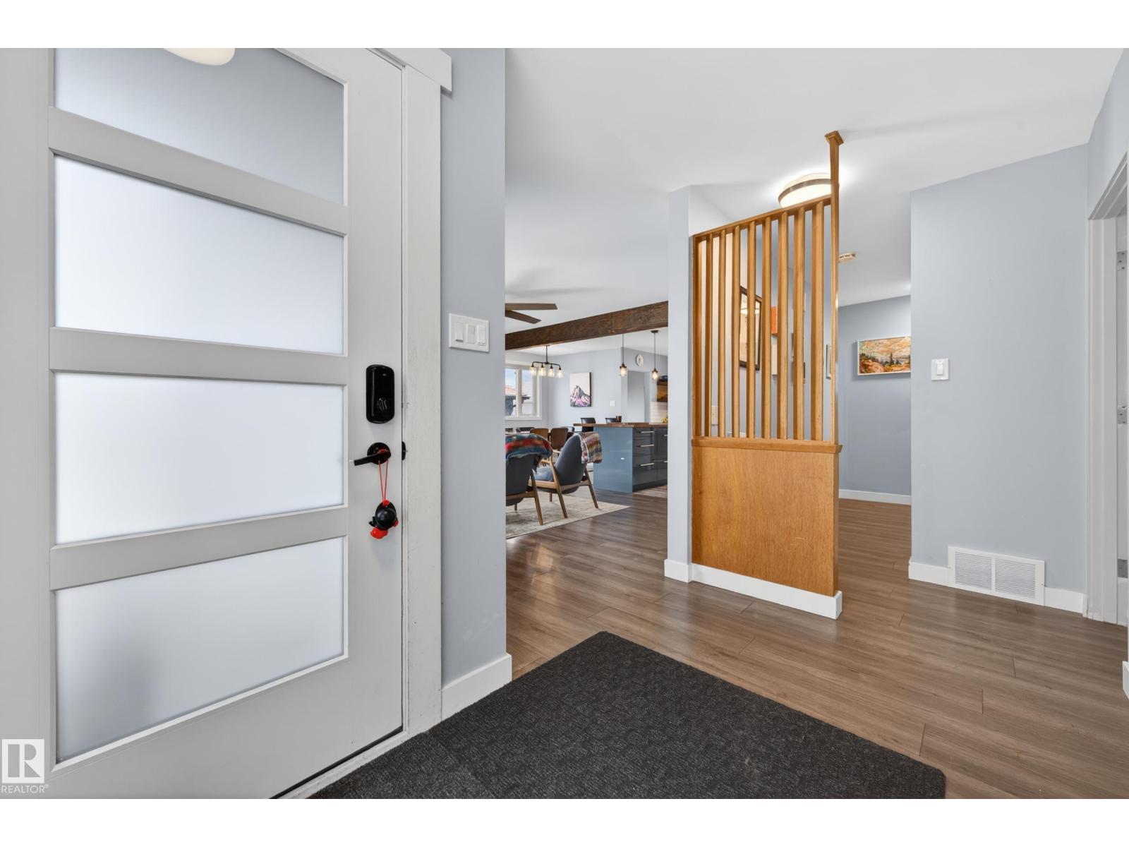 6707 92B AV NW - 6