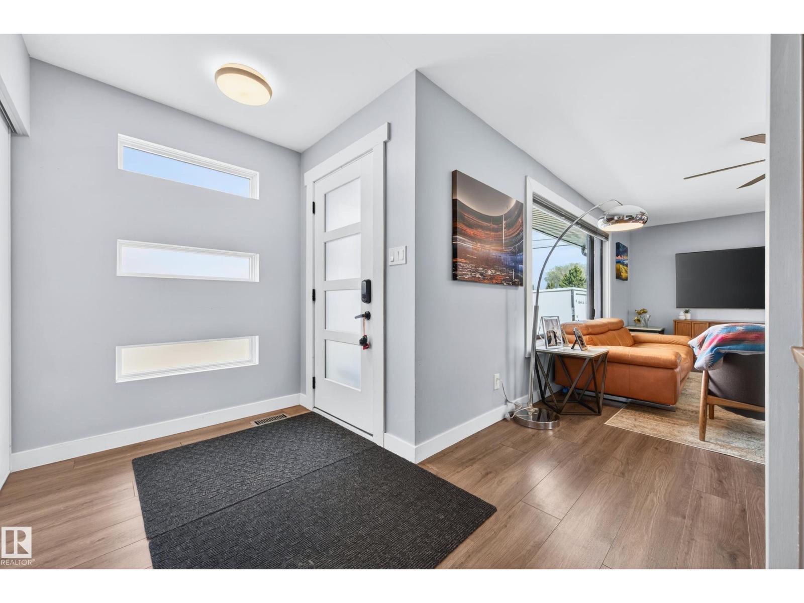 6707 92B AV NW - 7
