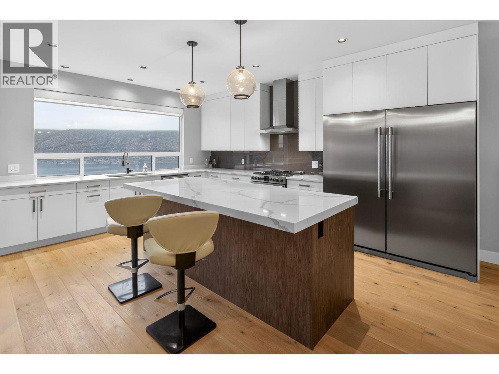 9882 Beacon Hill Drive - 11