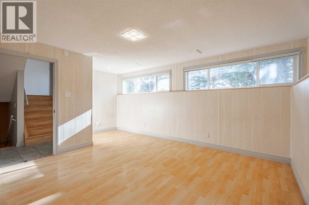 lots of natural light flood to family room