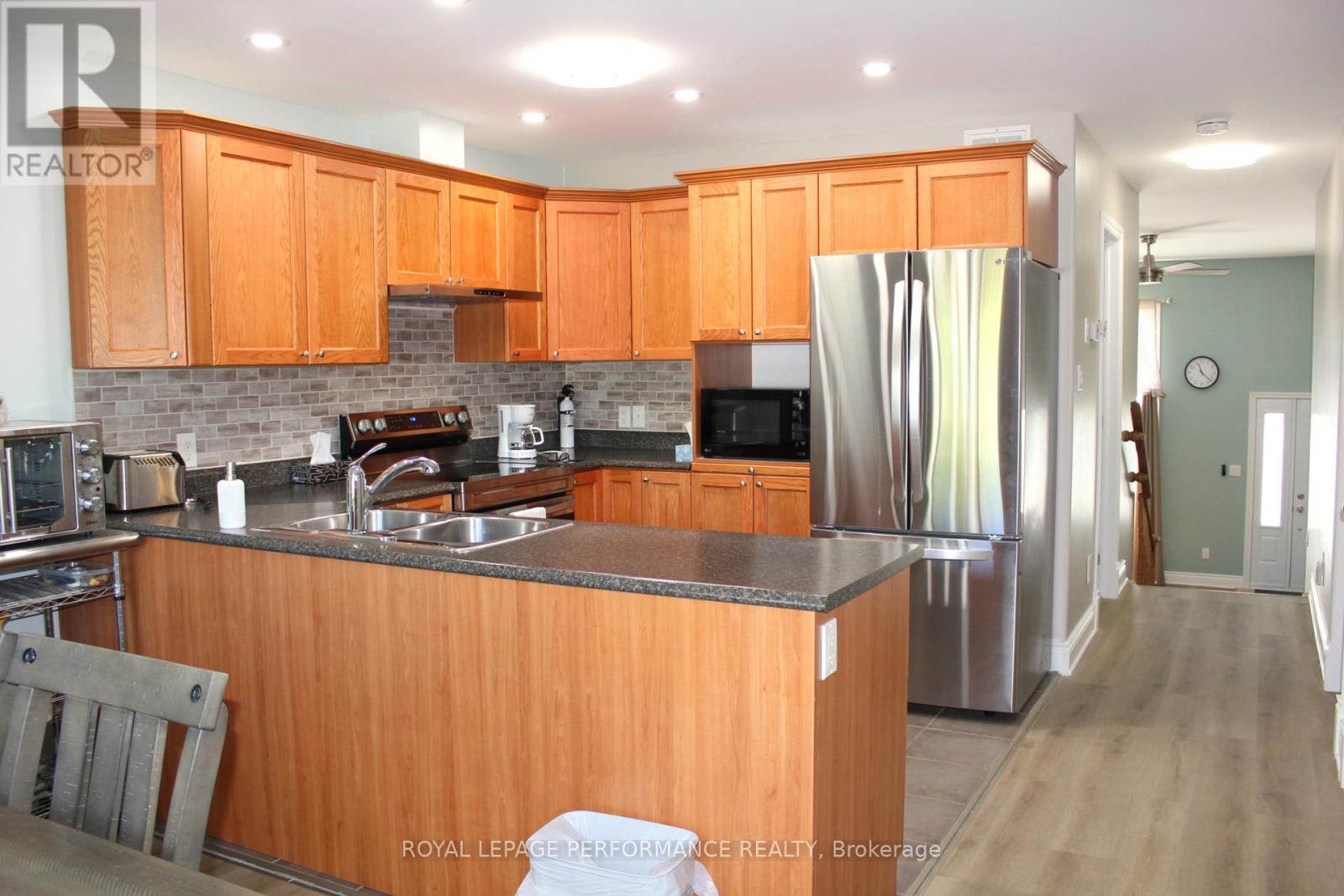 51 ABAGAIL CRESCENT - 15