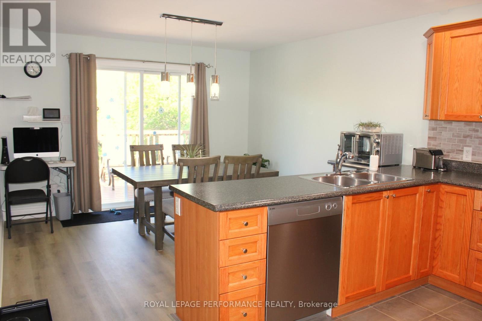 51 ABAGAIL CRESCENT - 17