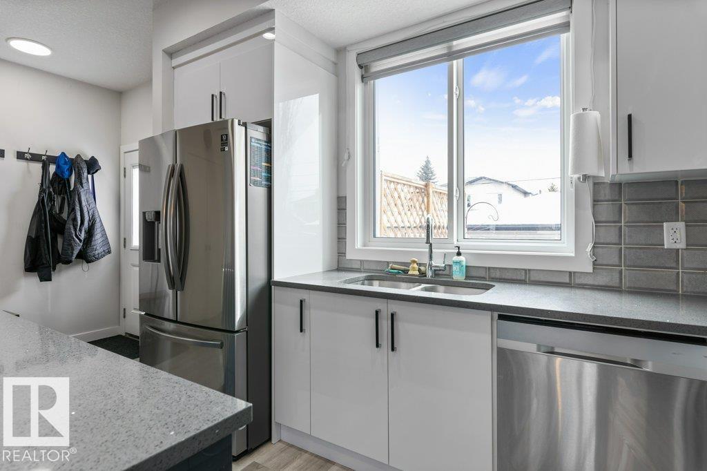11029 150 ST NW - 15