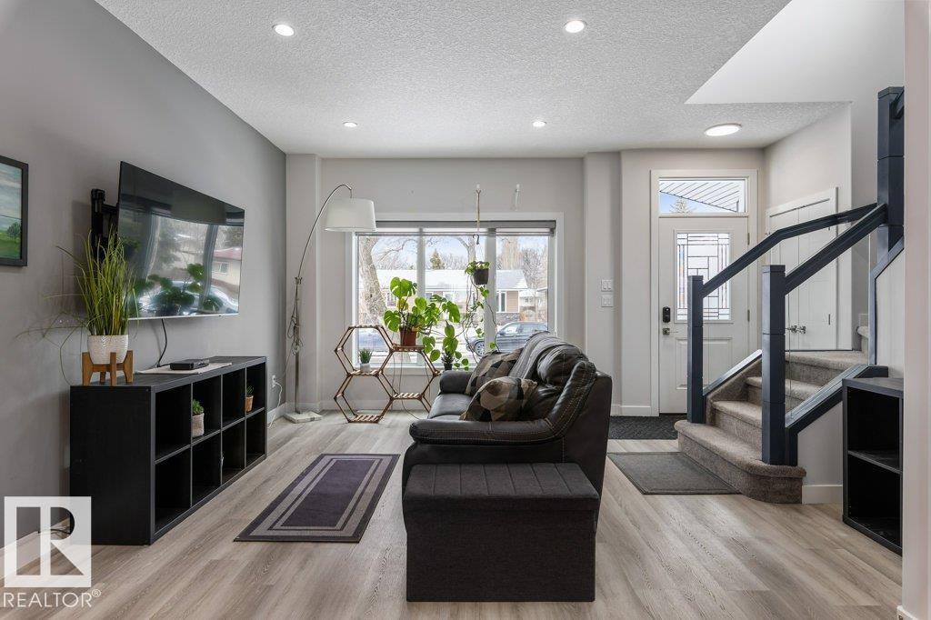 11029 150 ST NW - 7