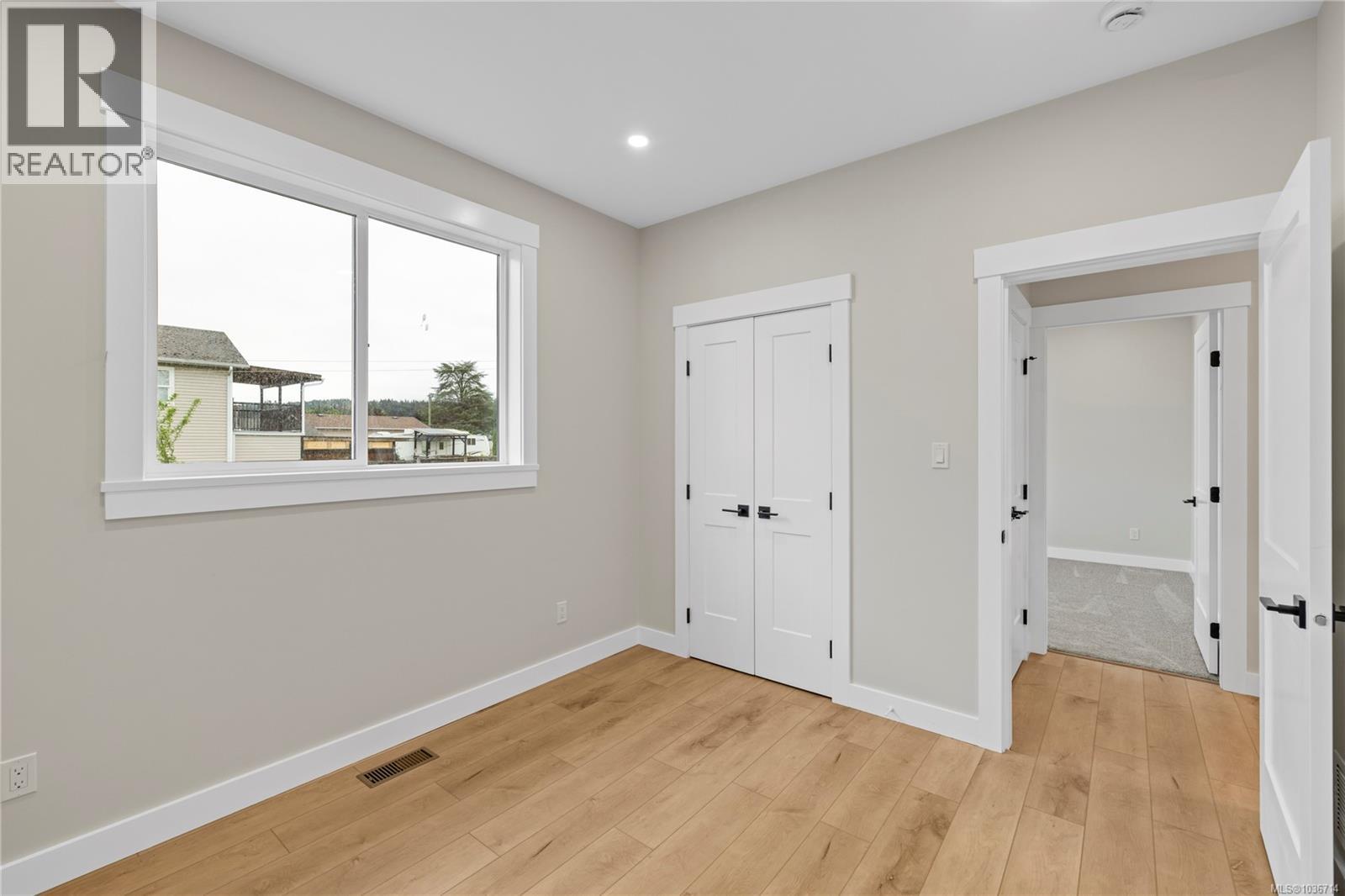 4721 Elizabeth St - 19