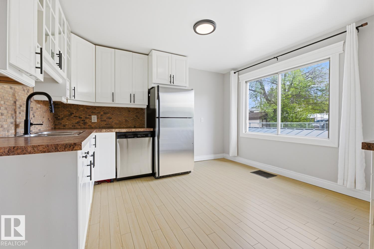 10217 155 ST NW - 6