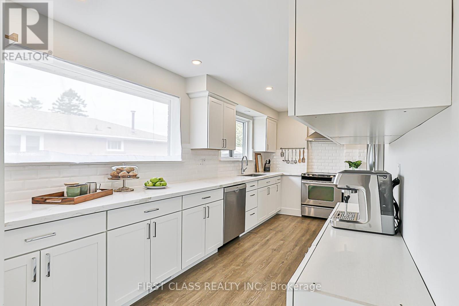 24 FINTONA AVENUE - 5