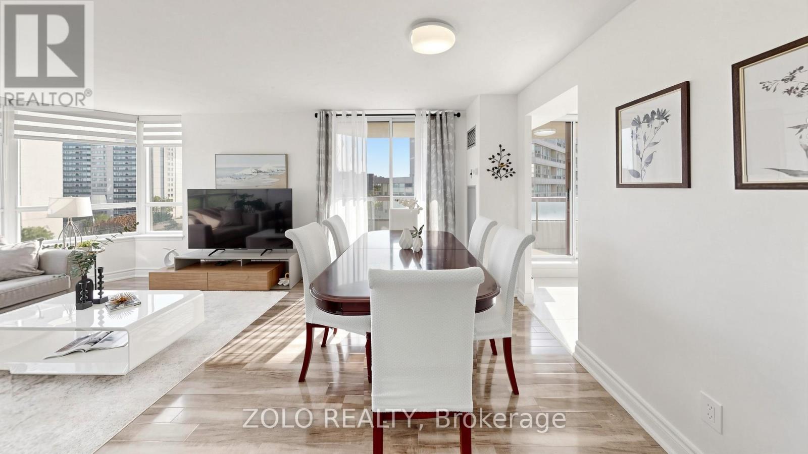 #704 91 TOWNSGATE DRIVE - 17