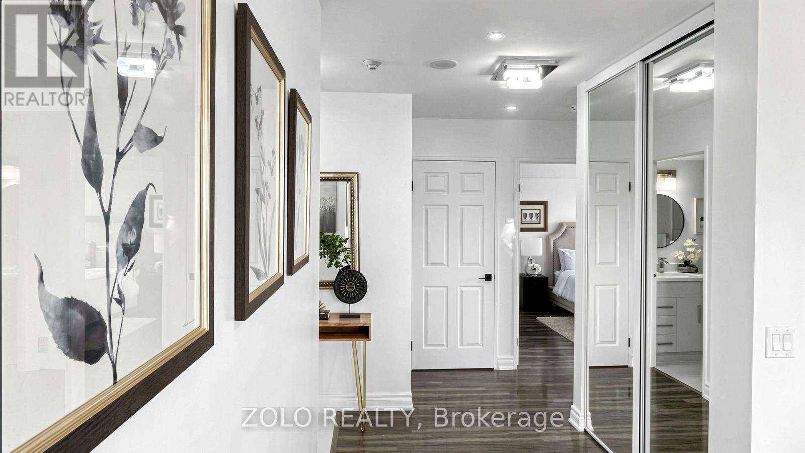 #704 91 TOWNSGATE DRIVE - 27