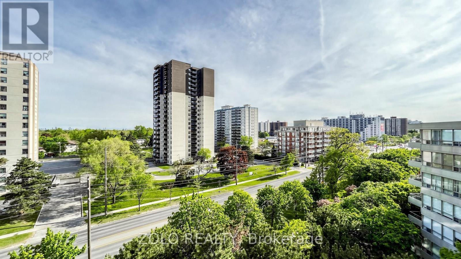 #704 91 TOWNSGATE DRIVE - 45
