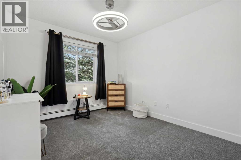 #210 10 Sierra Morena Mews SW - 16