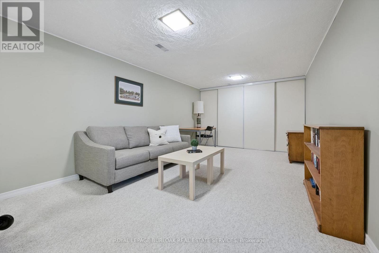 3521 REGAL ROAD - 32