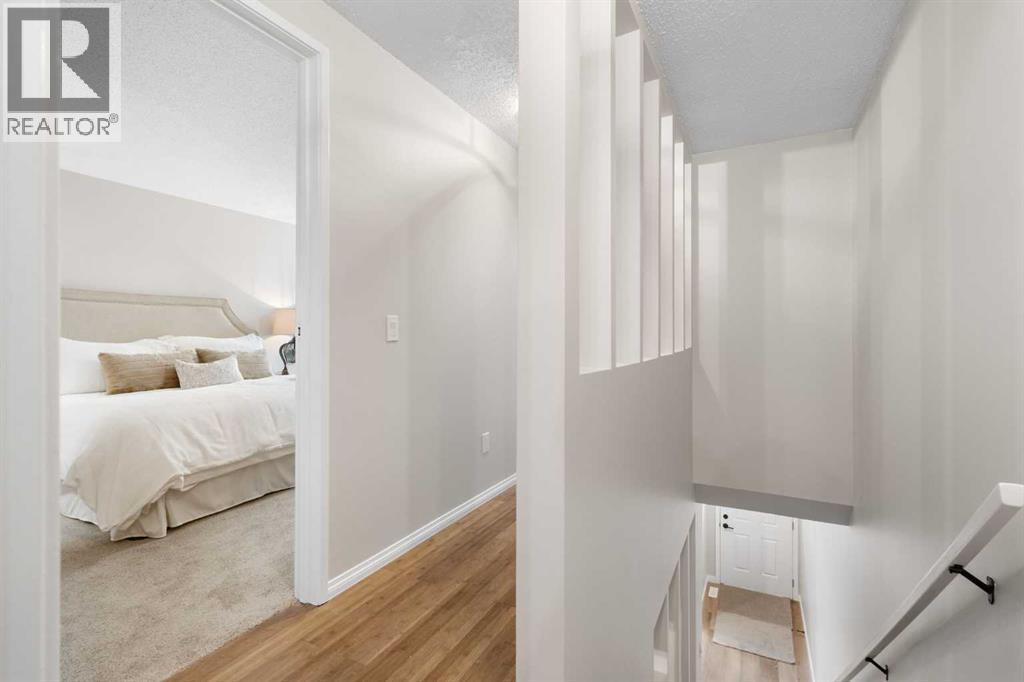 #153 330 Canterbury Drive SW - 15