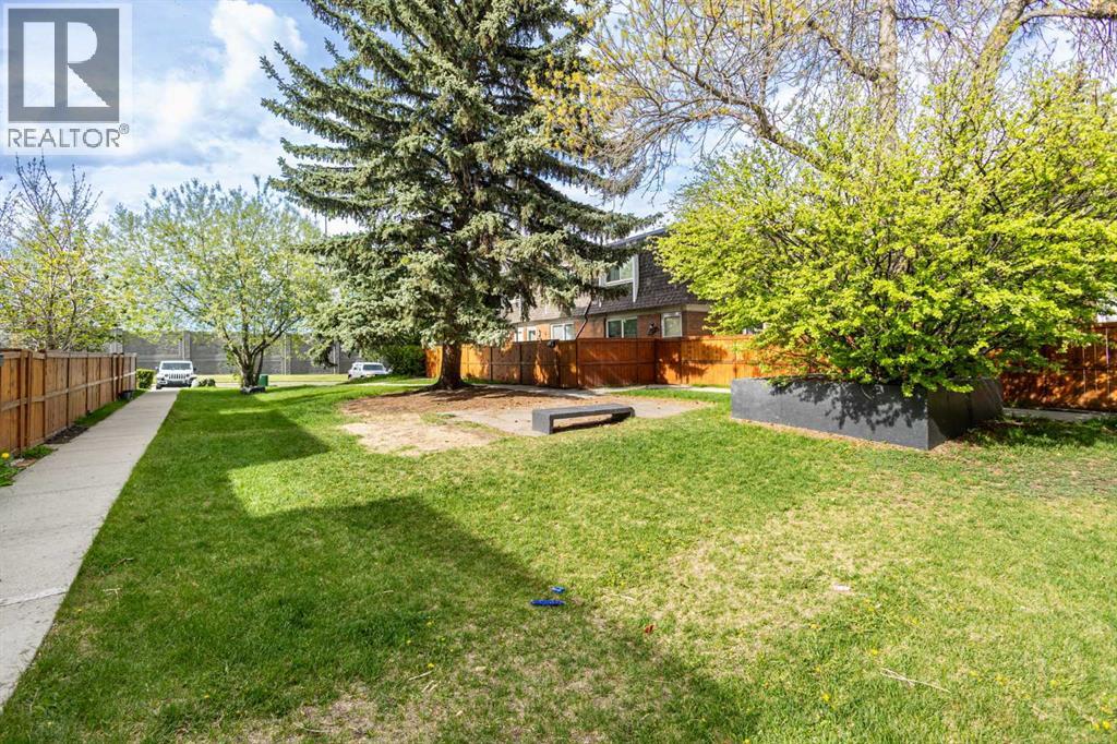 #153 330 Canterbury Drive SW - 44