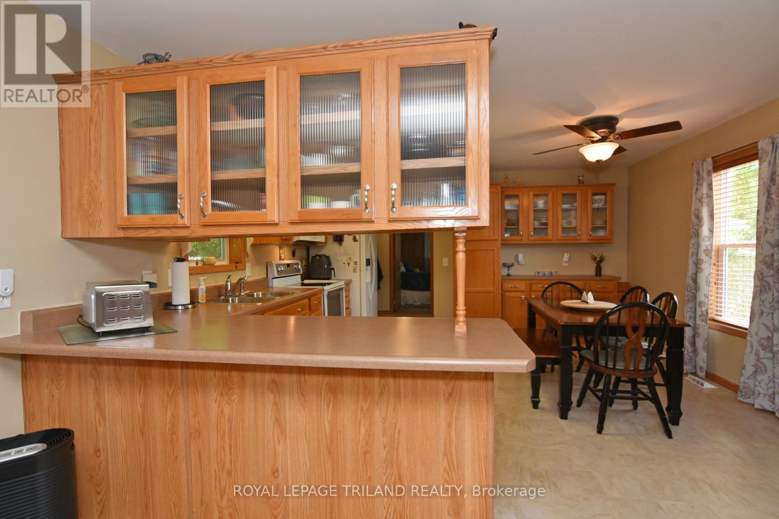 #15 9385 IPPERWASH ROAD - 13