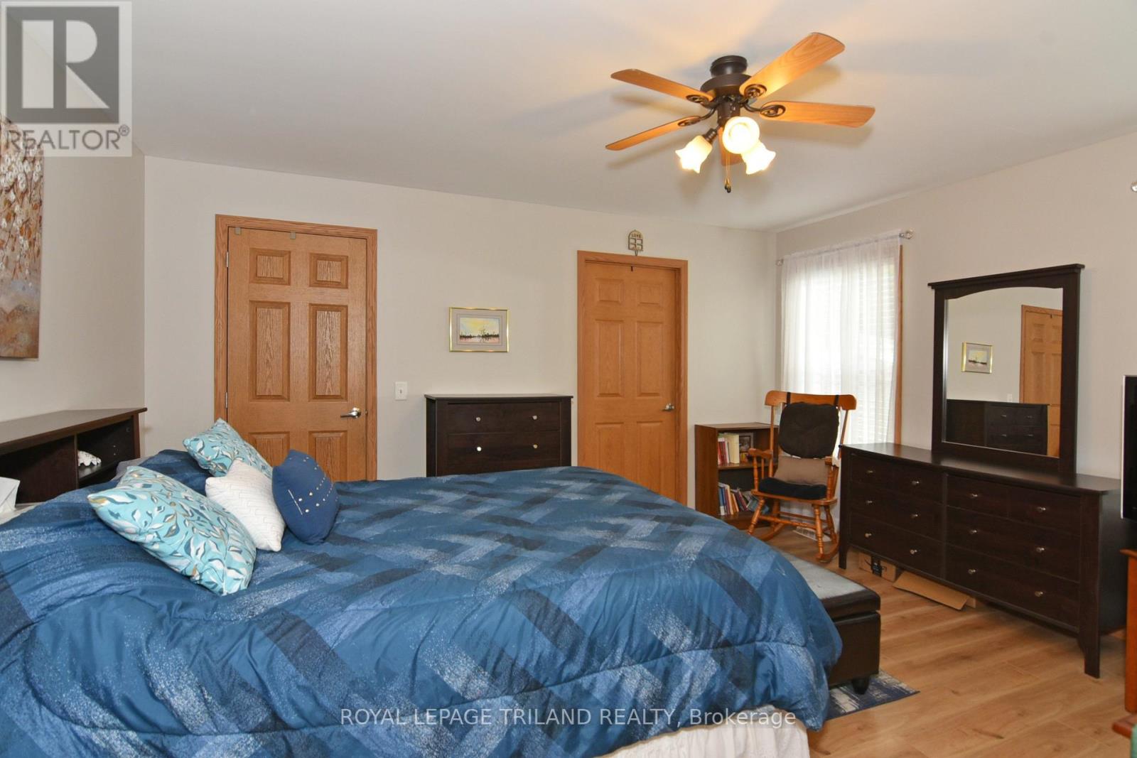 #15 9385 IPPERWASH ROAD - 16