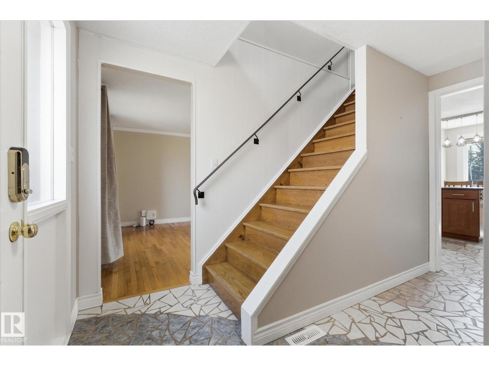81 RIDGEWOOD TC - 19