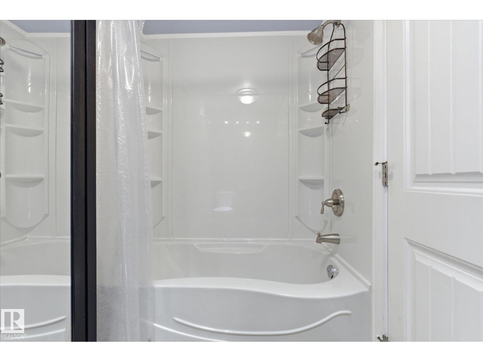 81 RIDGEWOOD TC - 29