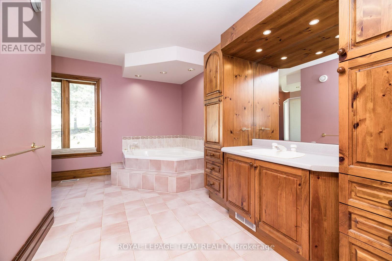 605 BIG RIDEAU NORTH SHORE ROAD - 22