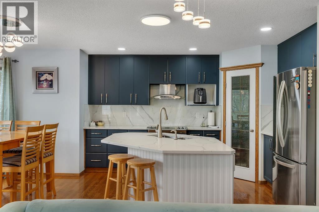 206 Coral Keys Place NE - 12
