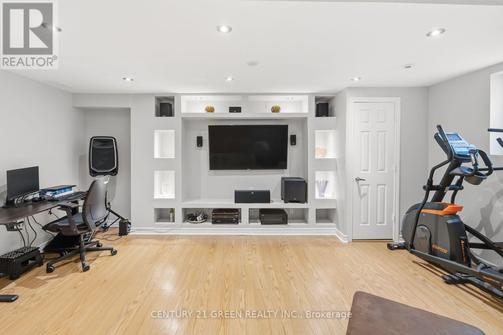 913 PHILBROOK DRIVE E - 40