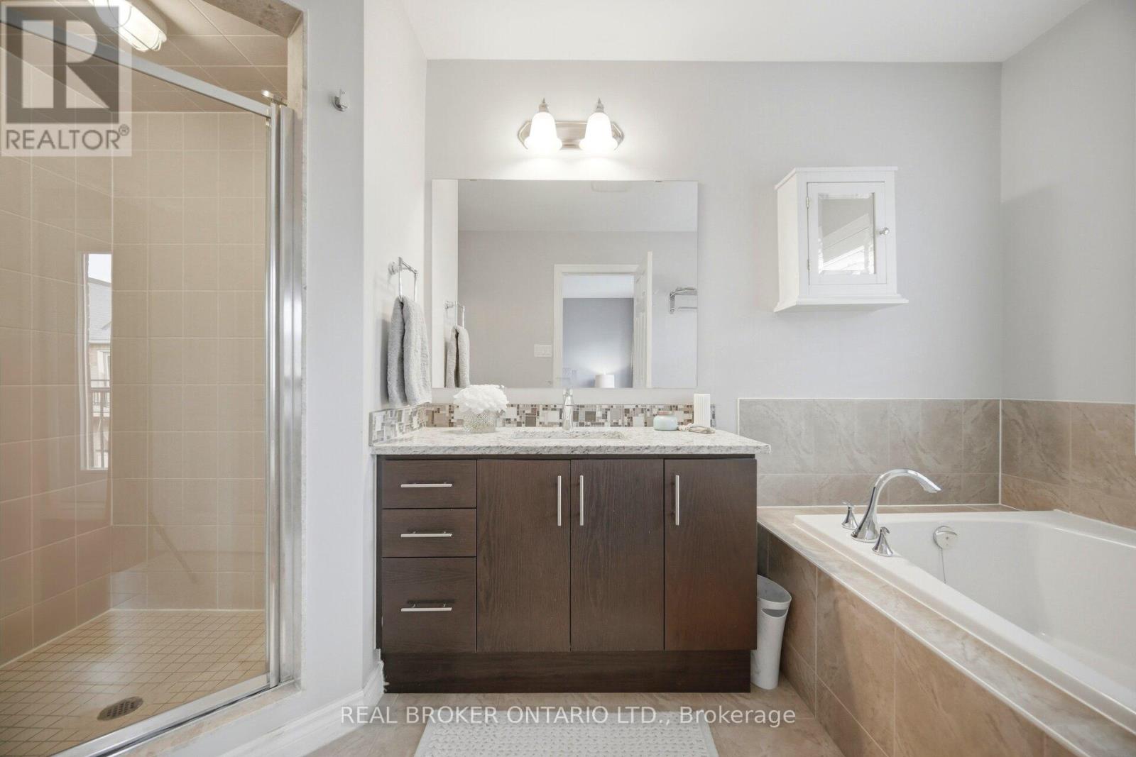 3077 PRESERVE DRIVE - 32