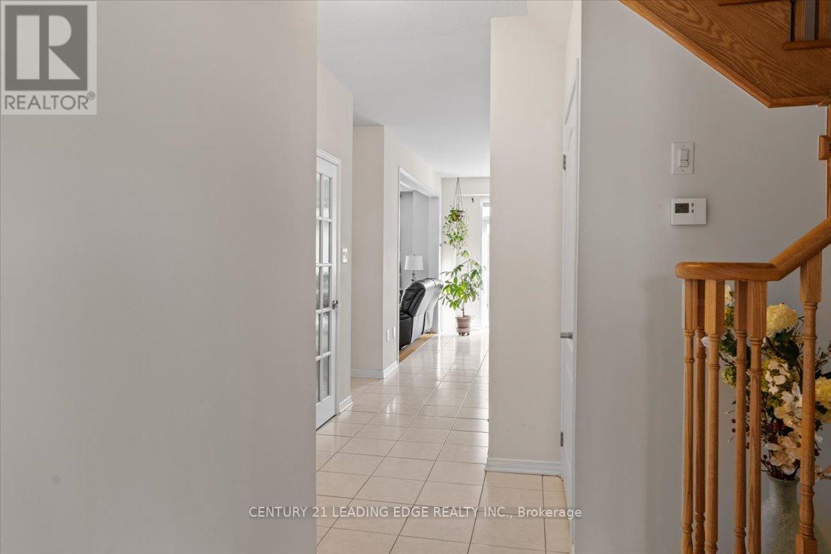 35 ROYAL COACHMAN WAY - 9
