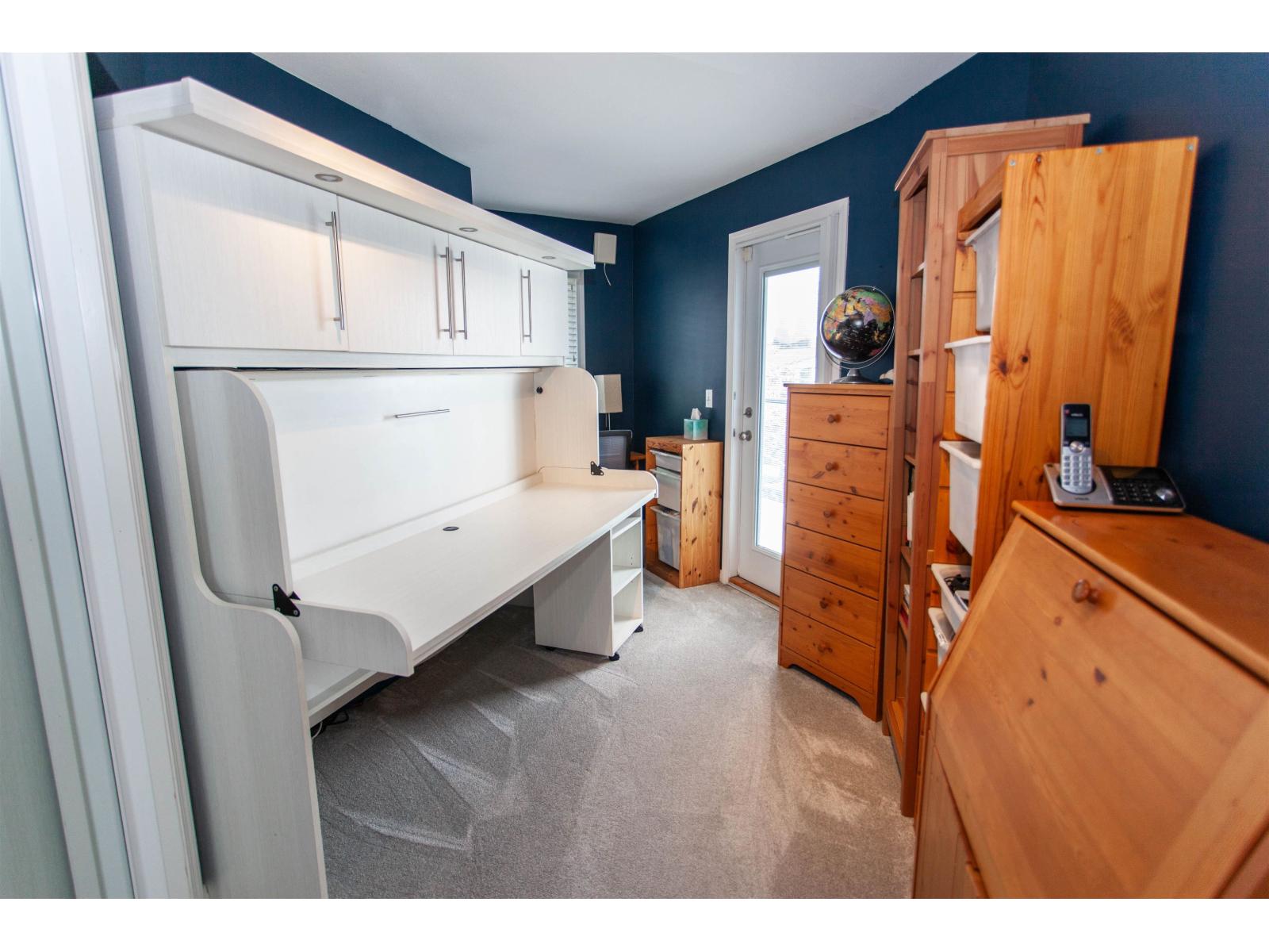 867 STAYTE ROAD, White Rock