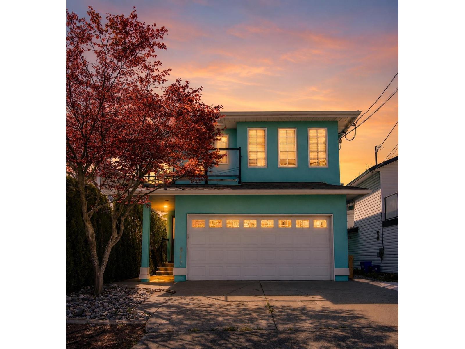 867 STAYTE ROAD, White Rock