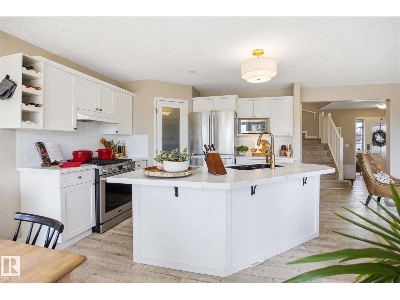 33 GRAYRIDGE CR - 16