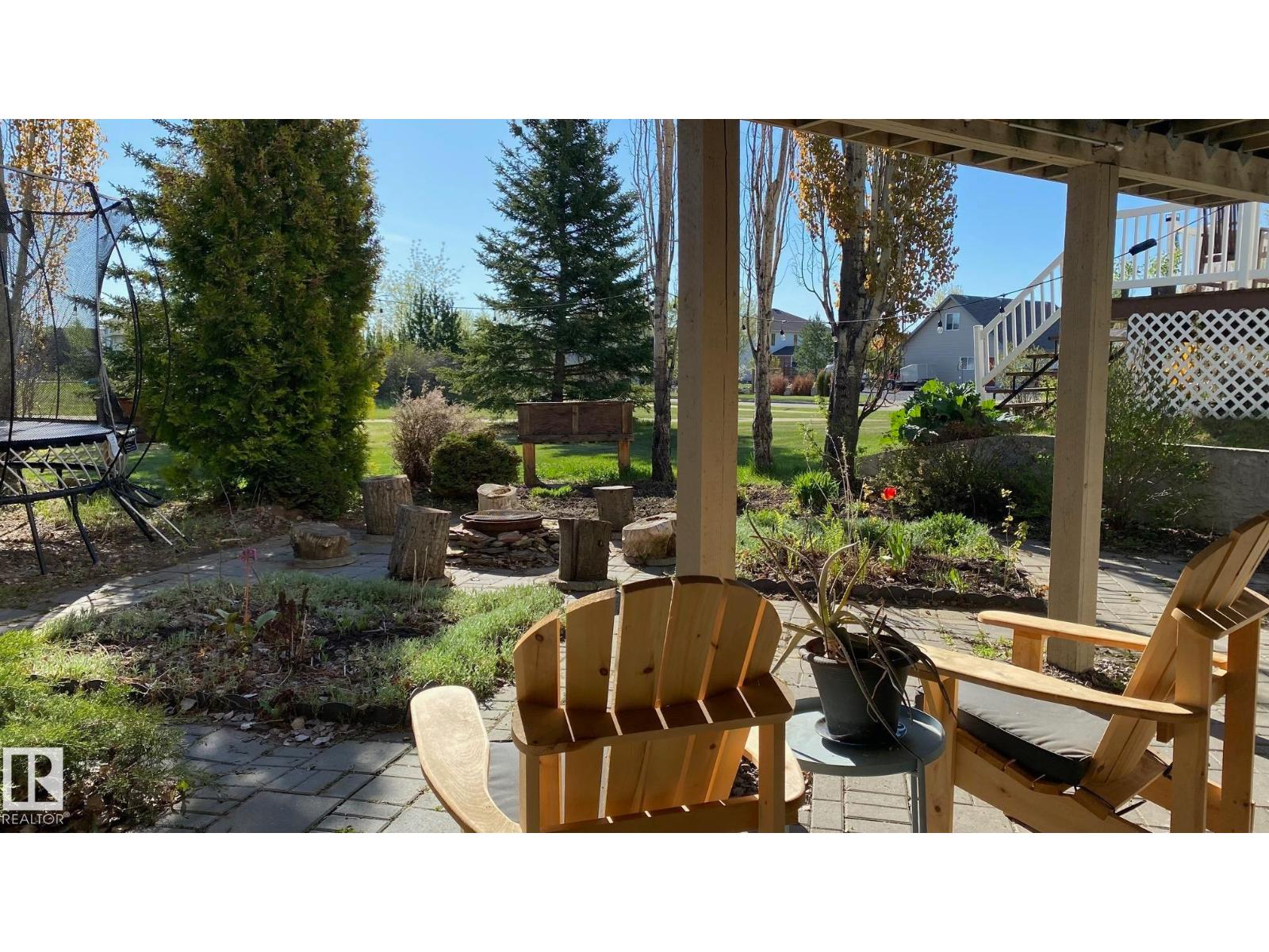 33 GRAYRIDGE CR - 52