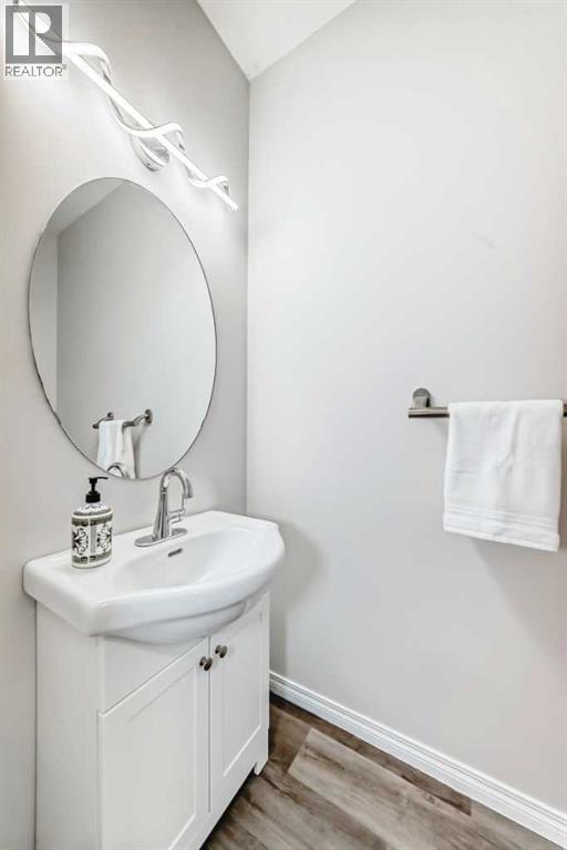 21 Panamount Row NW - 14