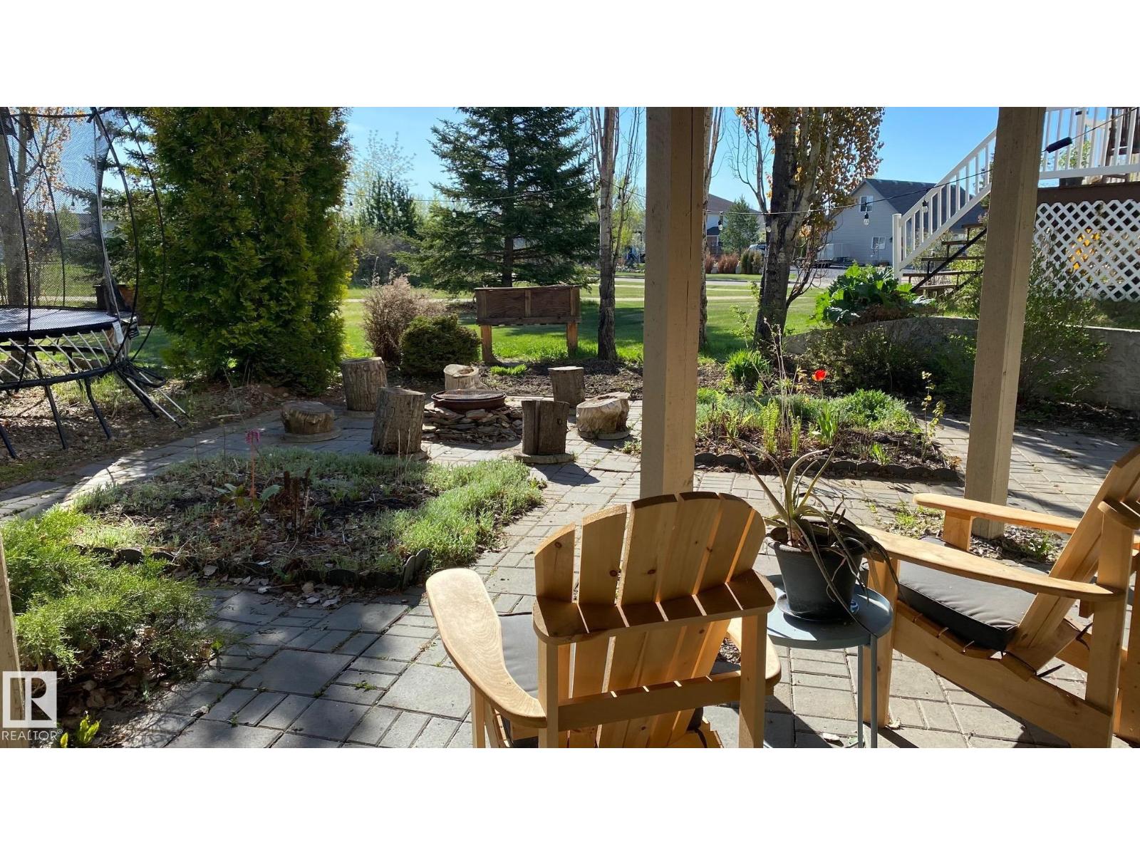 33 GRAYRIDGE CR - 53