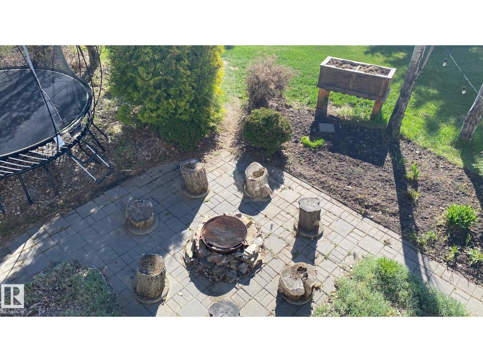 33 GRAYRIDGE CR - 50