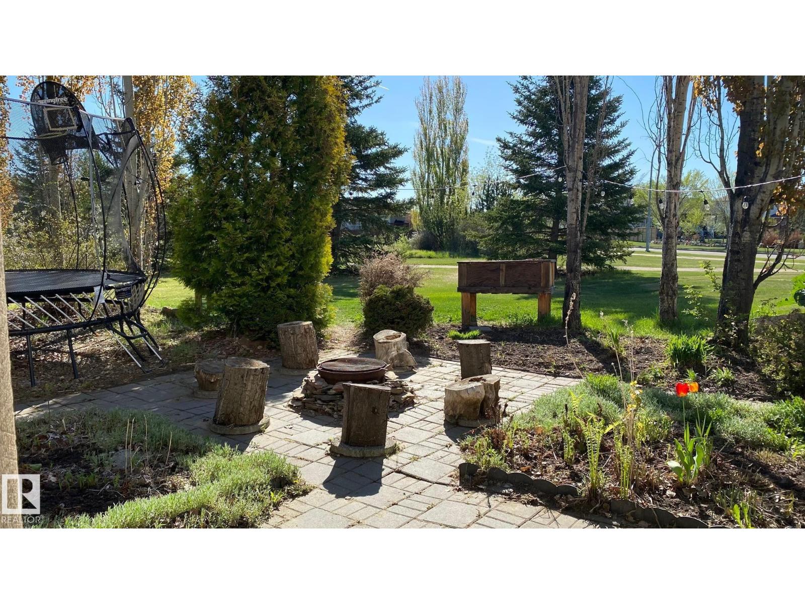 33 GRAYRIDGE CR - 51