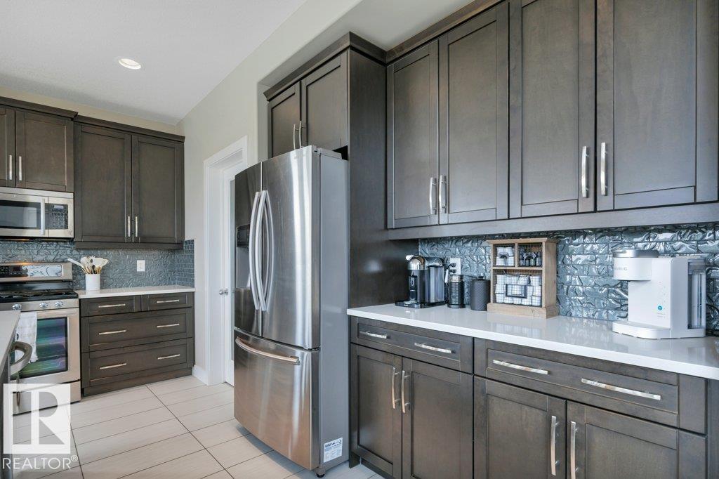 69 SELKIRK PL — photo 14