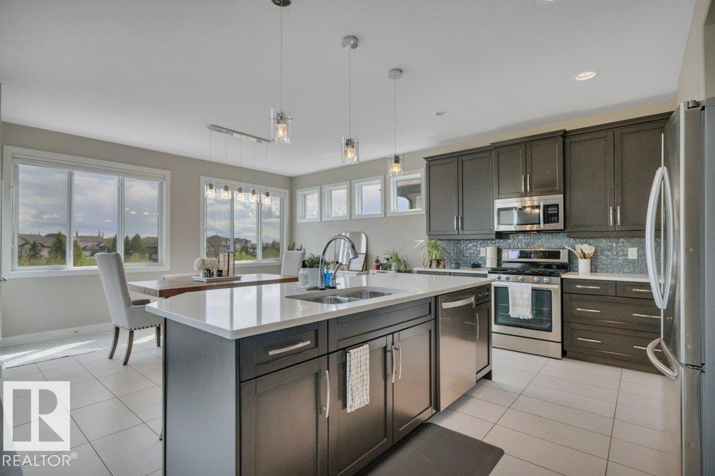 69 SELKIRK PL — photo 15