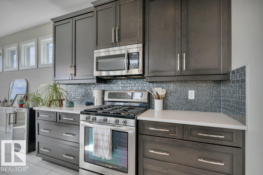 69 SELKIRK PL — photo 16
