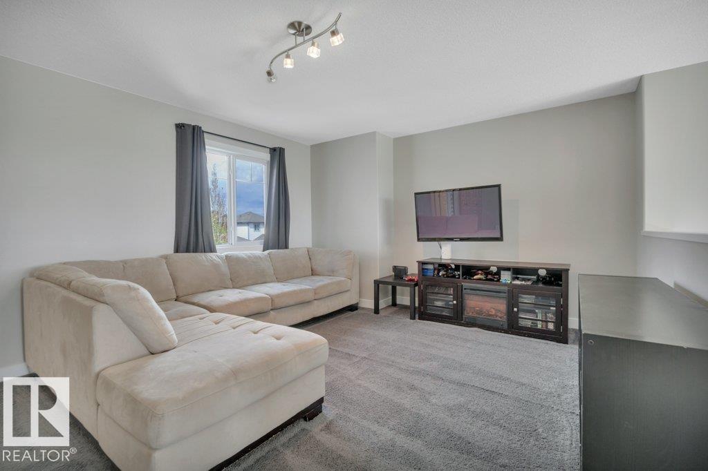 69 SELKIRK PL — photo 36