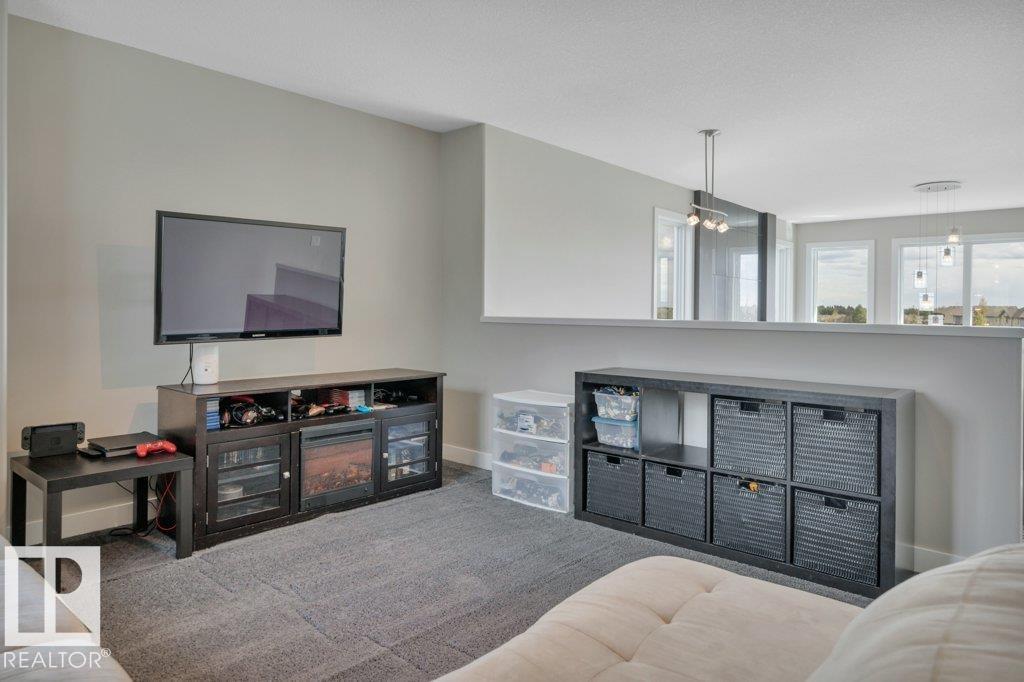 69 SELKIRK PL — photo 38