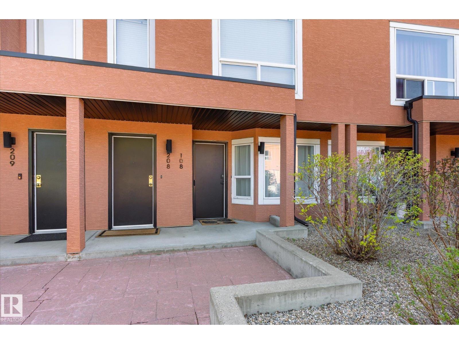 #108 10105 95 ST NW - 10