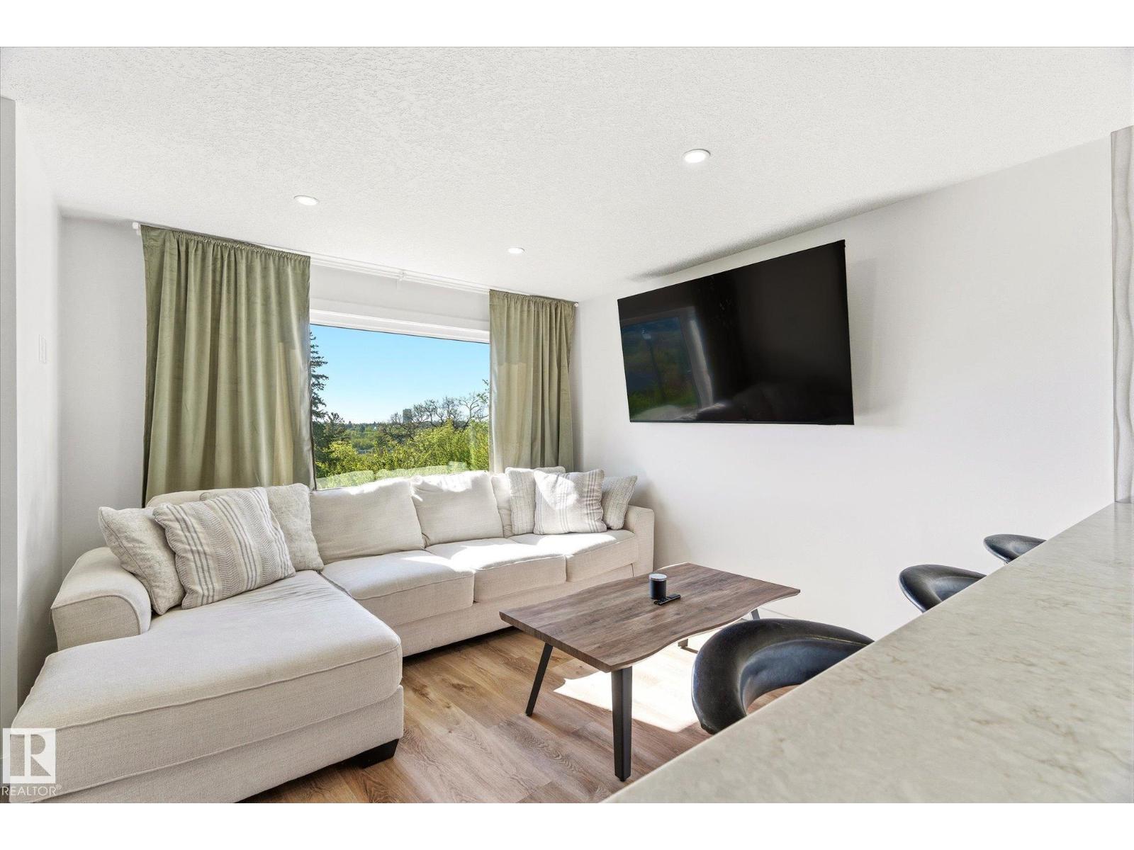 #108 10105 95 ST NW - 13