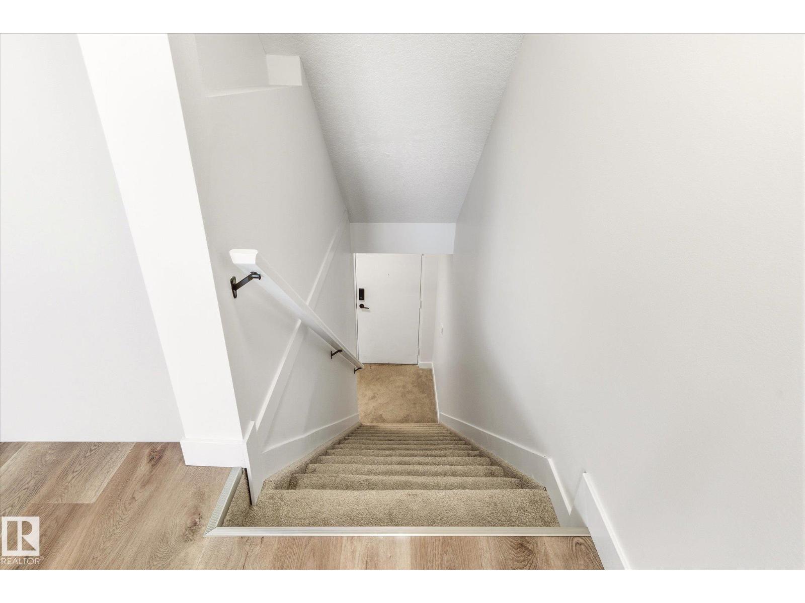 #108 10105 95 ST NW - 29
