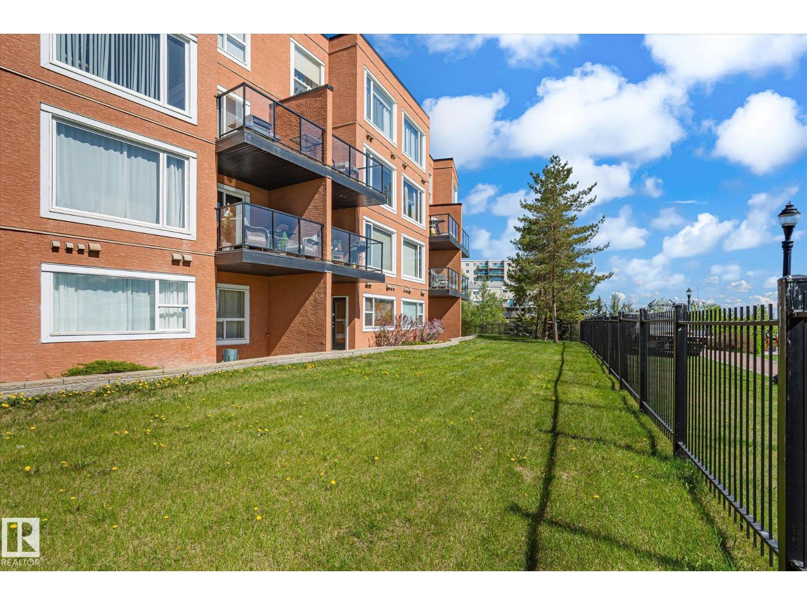 #108 10105 95 ST NW - 44