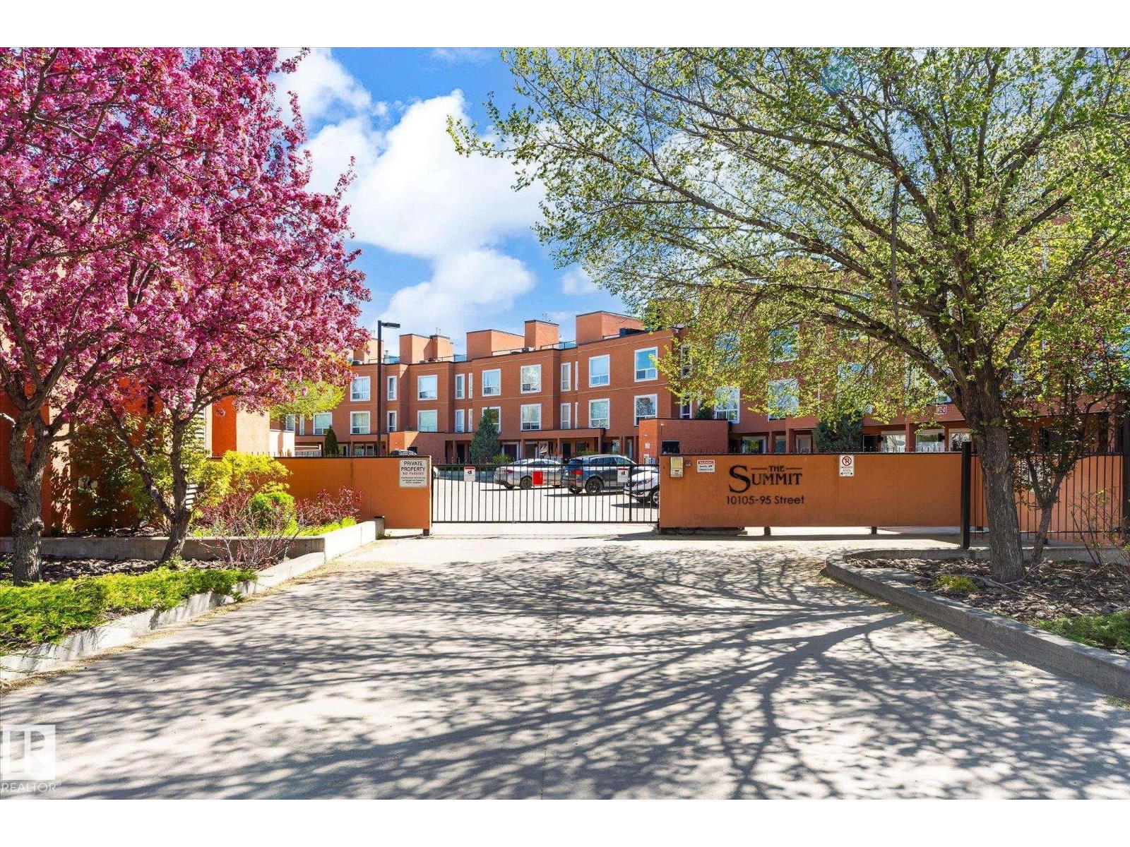 #108 10105 95 ST NW - 8