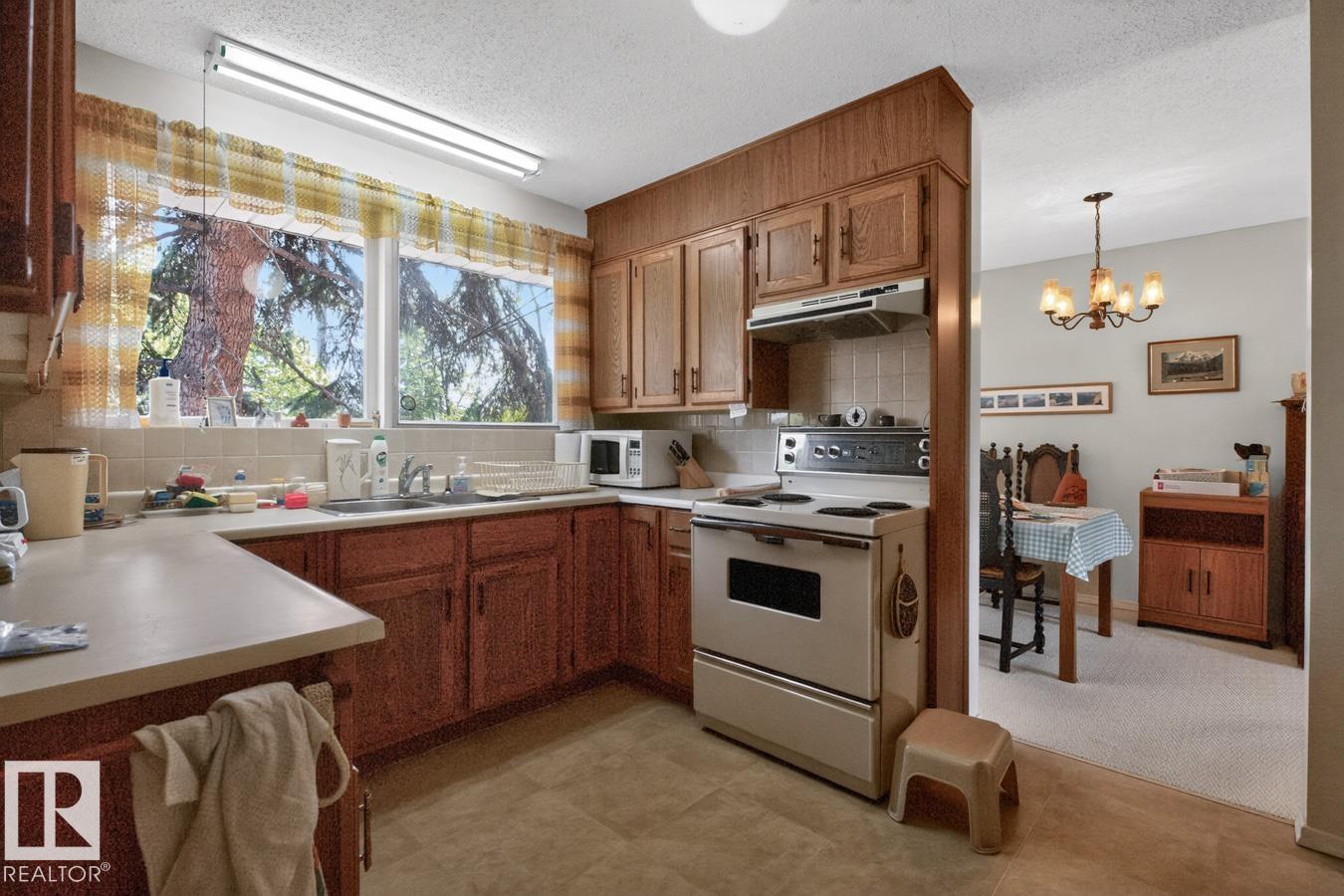 5611 115 ST NW — photo 12