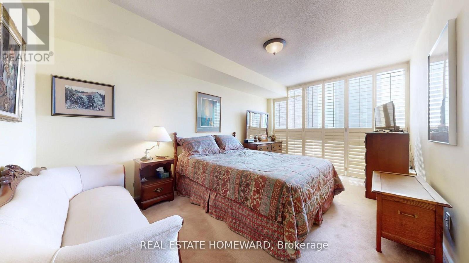 #1609 15 MAITLAND PLACE - 15