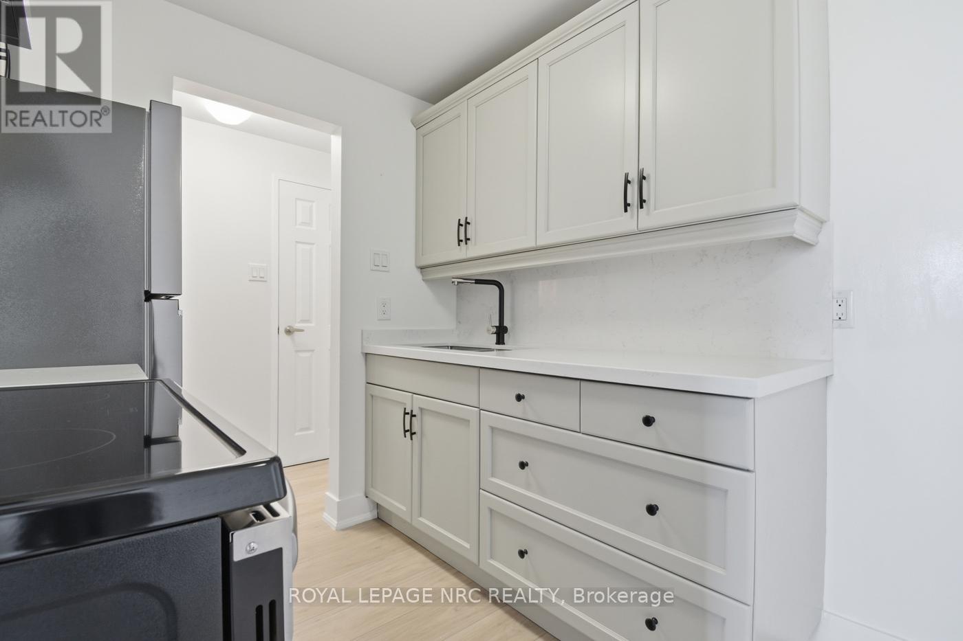 #507 264 GRANTHAM AVENUE - 7