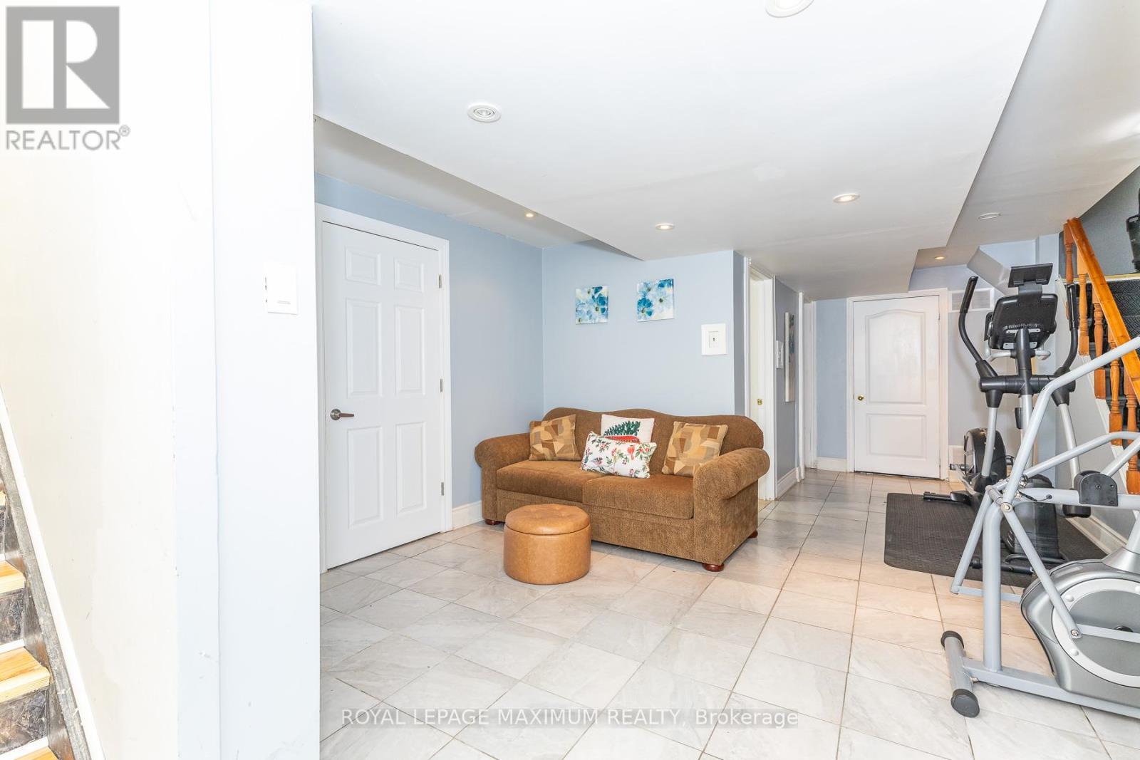 157 MISTY MEADOW DRIVE - 34