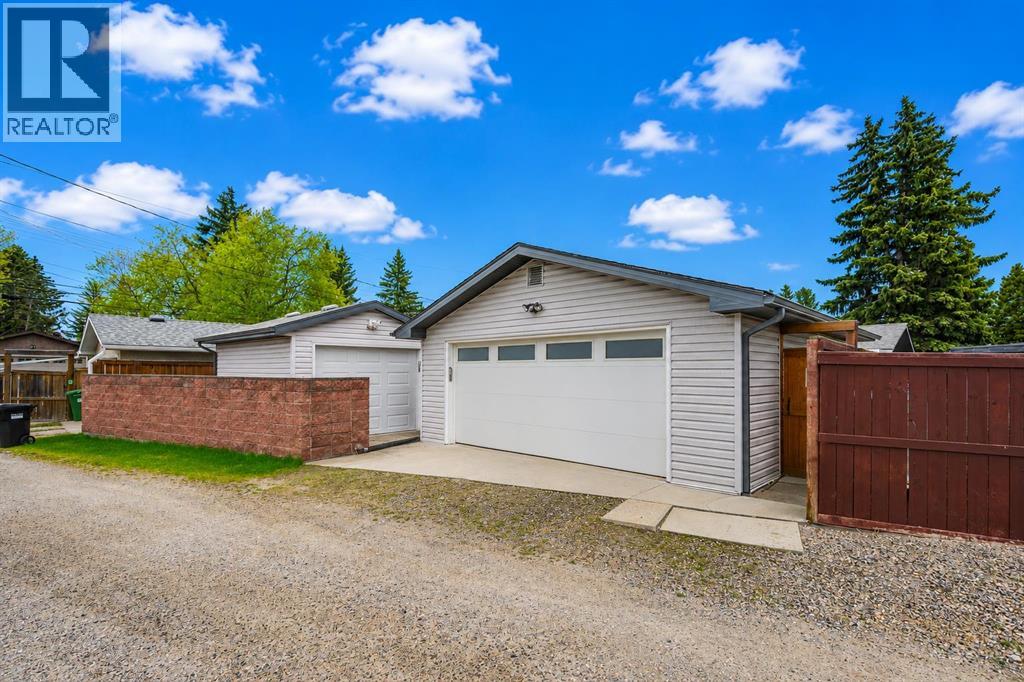308 99 Avenue SE - 37